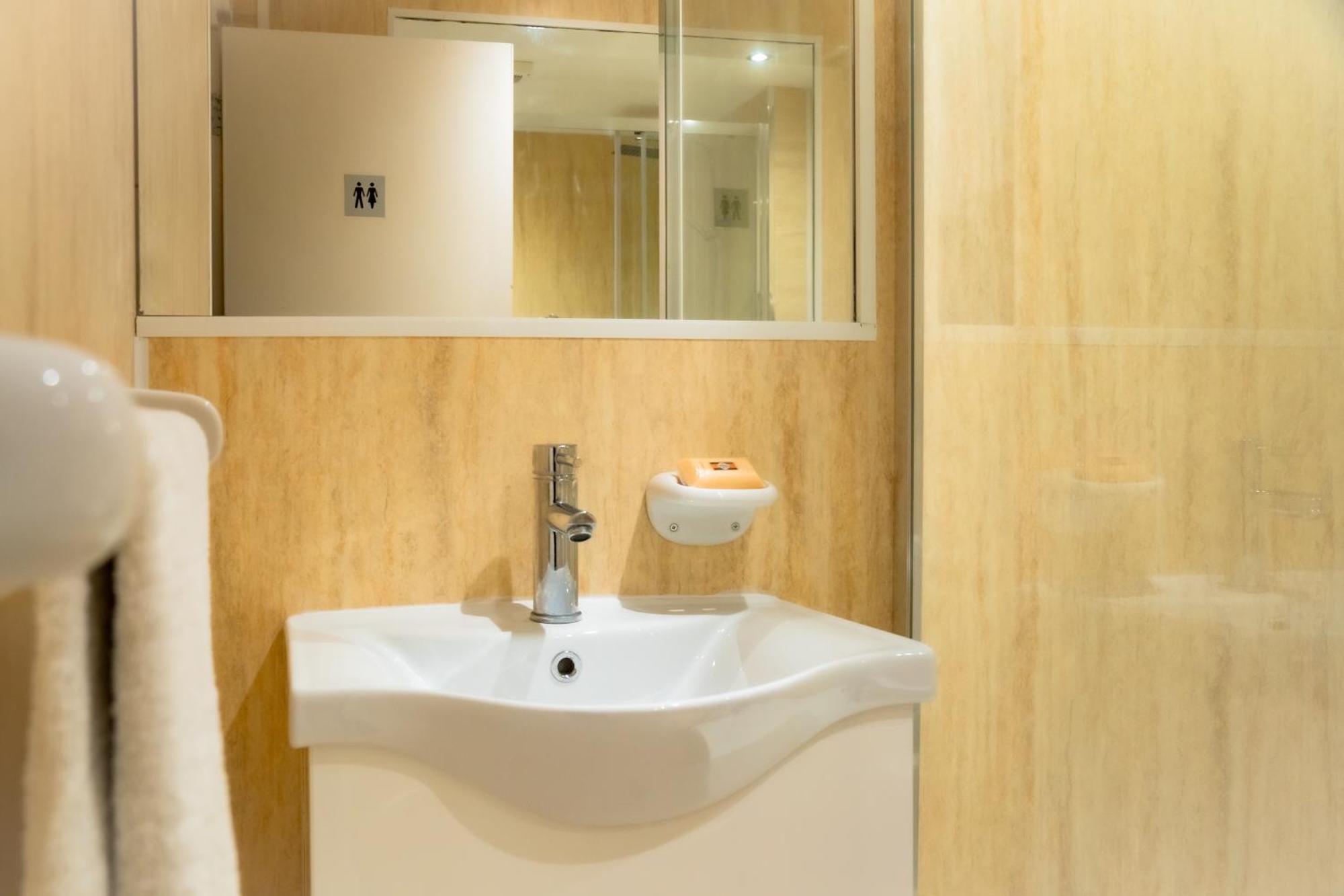 Loft Style Apartment Near O2, Abba Voyage, Excel Лондон Екстер'єр фото