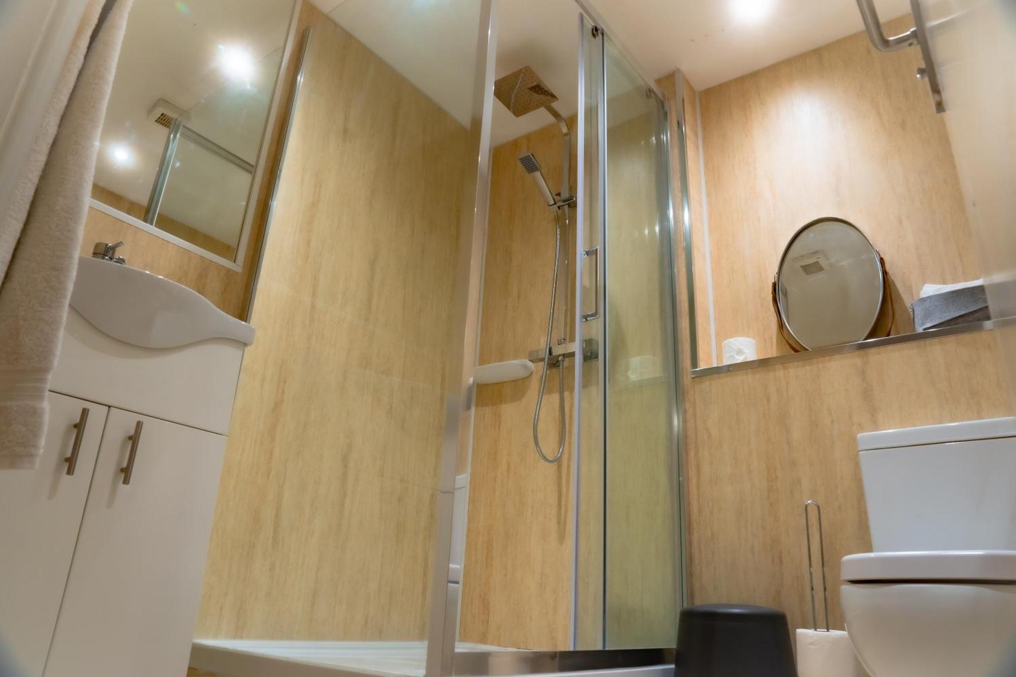 Loft Style Apartment Near O2, Abba Voyage, Excel Лондон Екстер'єр фото
