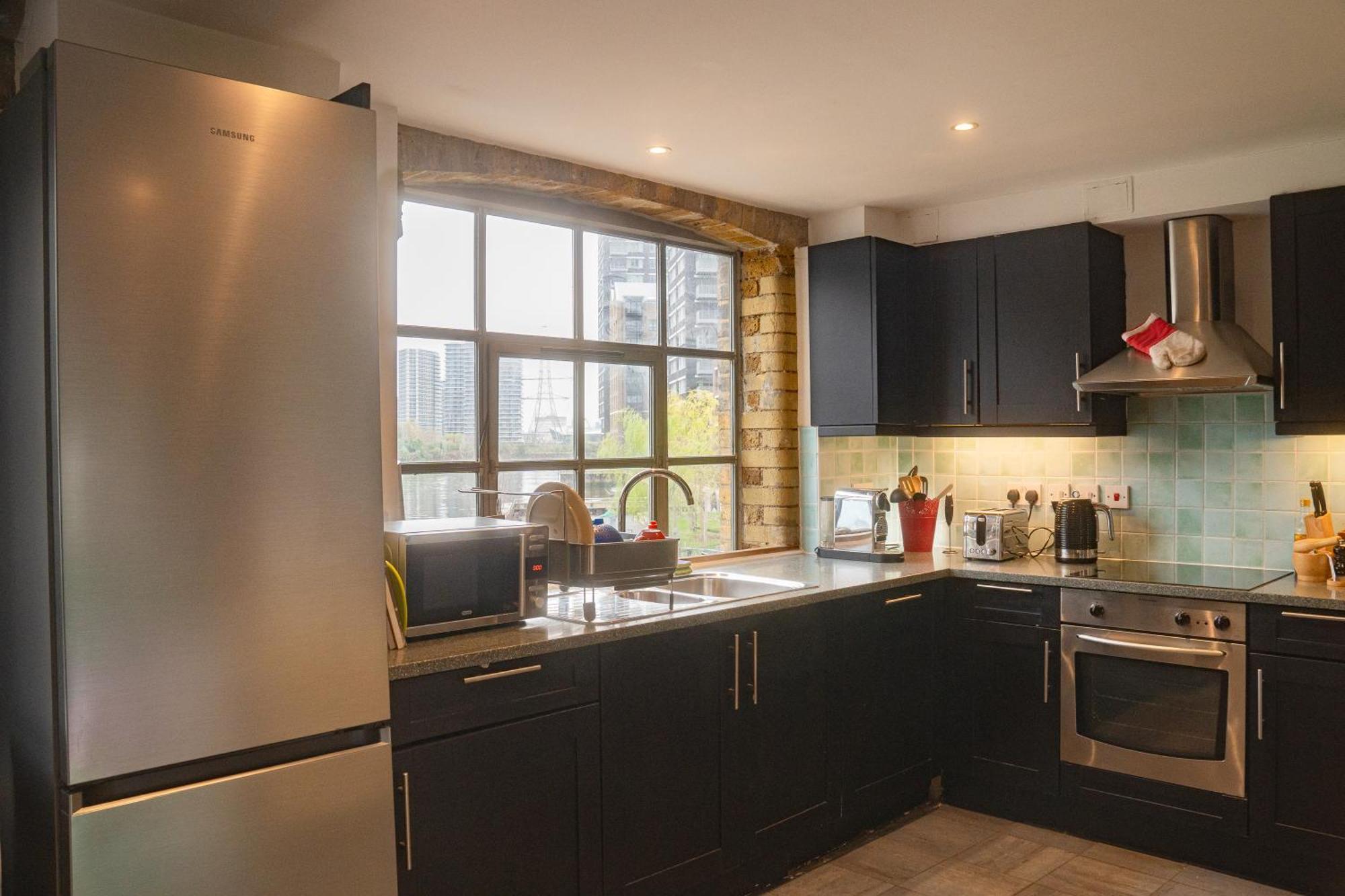 Loft Style Apartment Near O2, Abba Voyage, Excel Лондон Екстер'єр фото